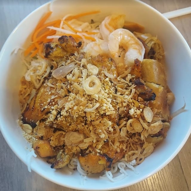 HSpecial Vermicelli Chicken.
